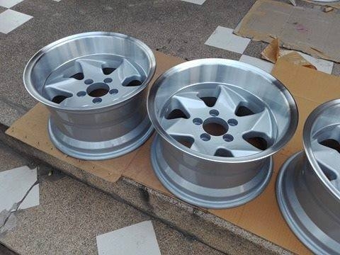 ล้อลายใบพัด enkei 15*8.5 et-20 5/114.3