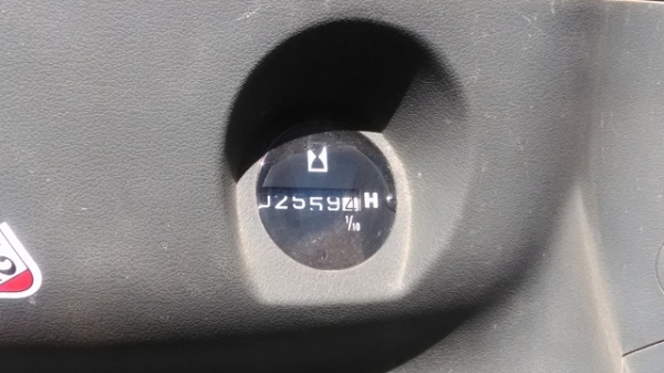 ขายรถขุดนำเข้าจากประเทศญี่ปุ่น hittachi ex120-5 รถสวยเดิม สนใจติดต่อสอบถาม 092-3309229 อีด