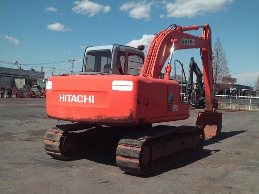 ขายรถขุดนำเข้าจากประเทศญี่ปุ่น hittachi ex120-5 รถสวยเดิม สนใจติดต่อสอบถาม 092-3309229 อีด