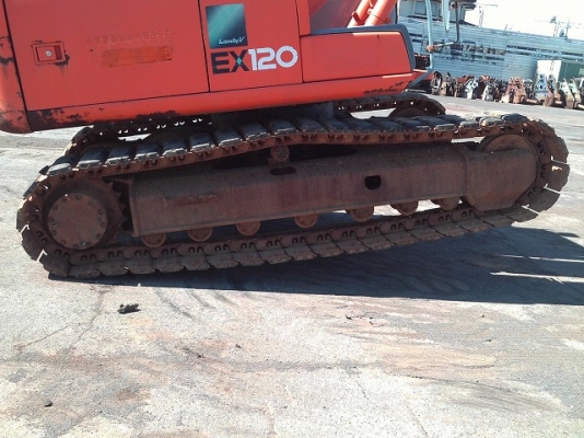 ขายรถขุดนำเข้าจากประเทศญี่ปุ่น hittachi ex120-5 รถสวยเดิม สนใจติดต่อสอบถาม 092-3309229 อีด