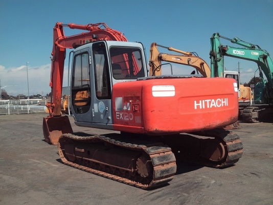 ขายรถขุดนำเข้าจากประเทศญี่ปุ่น hittachi ex120-5 รถสวยเดิม สนใจติดต่อสอบถาม 092-3309229 อีด