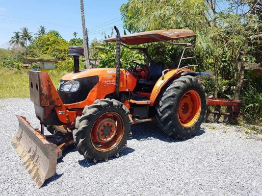 KUBOTA M7040 ปี55 สามพันกว่าชั่วโมง รถสวยๆ เครื่องดี พร้อมใช้งาน อุปกรณ์2ชิ้น เล่มพร้อม ราคาต่อรองได้ 0872976734