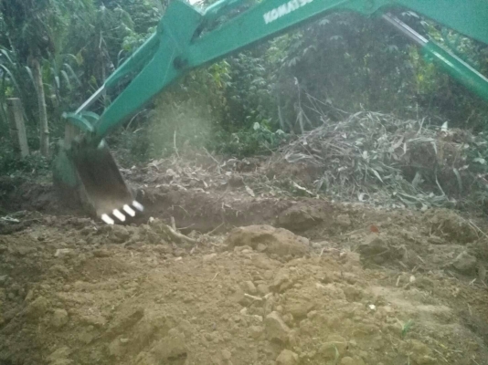 KOMATSU PC40-8 รถสวยๆพร้อมใช้งาน เครื่องดี ปั้มดี ราคาต่อรองได้ สนใจติดต่อ 0872976734 KOMATSU PC40-8 รถสวยๆพร้อมใช้งาน เครื่องดี ปั้มดี ราคาต่อรองได้ สนใจติดต่อ 0872976734