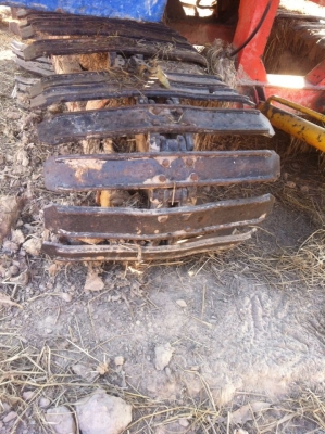 ขายรถเกี่ยวข้าวตัวเดิน10HTไม่มีเครื่องไม่มีปั๊มตามสภาพ