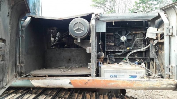 เก่านอก 2 ปี 735,000 HITACHI EX200-3 เครื่องดี ปั้มแรง โช่หนา เอวแน่น ไฟฟ้าครบ เอกสารอินวอยท์ รถอยู่ จ.สุรินทร์ โทร 098-1862844 อ๊อฟ 101 ไอดีไลน์ ja5657