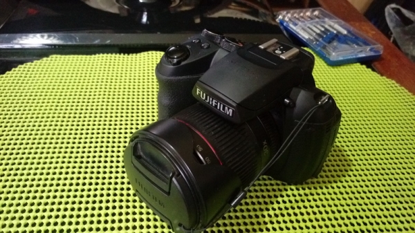 FUJI Finepix HS20EXR