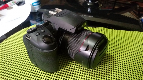 FUJI Finepix HS20EXR