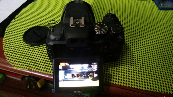 FUJI Finepix HS20EXR