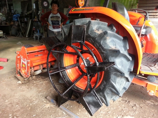 ขาย ล้อกันจม ล้อเหล็ก ของรถแทรกเตอร์คูโบต้า