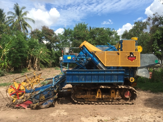 ขายรถเกี่ยวข้าวเกษตรพัฒนา ซุปเปอร์ไวไฟ เครื่องHo7c เทอโบ ปั้มอิตั๋นเบอร์ 22 ตัวเดินไฮดาส ใบกล่อง