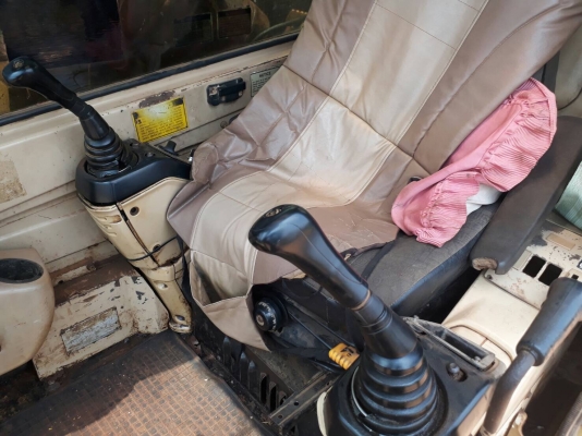 CATTERPILAR 320V2 ราคา 595,000 บาท เครืองดี ปั้มดี โช่หนา เอวแน่น ไฟฟ้าครบ เอกสารเล่มทะเบียน  รถอยู่ จ.อุดรธานี โทร 098-1862844 ไอดีไลน์ ja5657