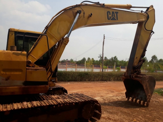 CATTERPILAR 320V2 ราคา 595,000 บาท เครืองดี ปั้มดี โช่หนา เอวแน่น ไฟฟ้าครบ เอกสารเล่มทะเบียน  รถอยู่ จ.อุดรธานี โทร 098-1862844 ไอดีไลน์ ja5657