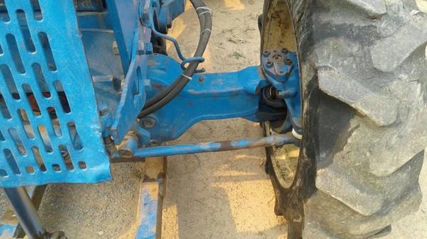 รถไถ่ฟรอด 6600 สองเพลา