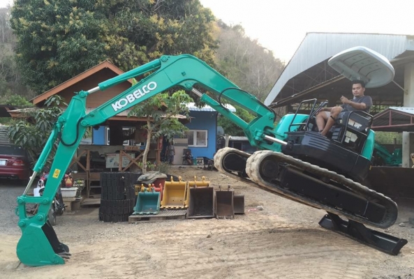 ขายรถขุดKOBELCO SK45SRเก่านอกแท้ญี่ปุ่น(เอกสารอินวอยนำเข้า)ไม่เคยใช้งานในไทยคับ ขายรถขุดKOBELCO SK45SRเก่านอกแท้ญี่ปุ่น(เอกสารอินวอยนำเข้า)ไม่เคยใช้งานในไทยคับ