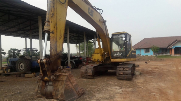 ขายรถแบคโฮ CAT 320 V2 เอกสารทะเบียน ไฟฟ้าเต็ม ขายรถแบคโฮ CAT 320 V2 เอกสารทะเบียน ไฟฟ้าเต็ม