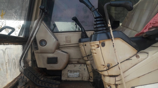 ขายรถแบคโฮ CAT 320 V2 เอกสารทะเบียน ไฟฟ้าเต็ม ขายรถแบคโฮ CAT 320 V2 เอกสารทะเบียน ไฟฟ้าเต็ม