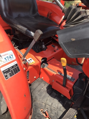 ขายรถไถคูโบต้าL3608พร้อมบุ้งกี๋LA508 เล่มทะเบียนพร้อมโอนคับ ขายรถไถคูโบต้าL3608พร้อมบุ้งกี๋LA508 เล่มทะเบียนพร้อมโอนคับ