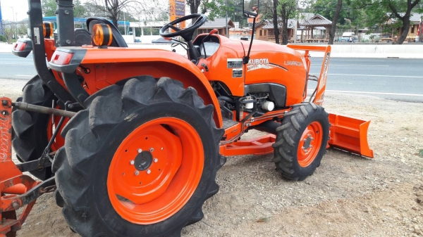 ขายคูโบต้าL3608spพร้อมดันหน้าและผานพรวนคับ ราคา345,000. ขายคูโบต้าL3608spพร้อมดันหน้าและผานพรวนคับ ราคา345,000.