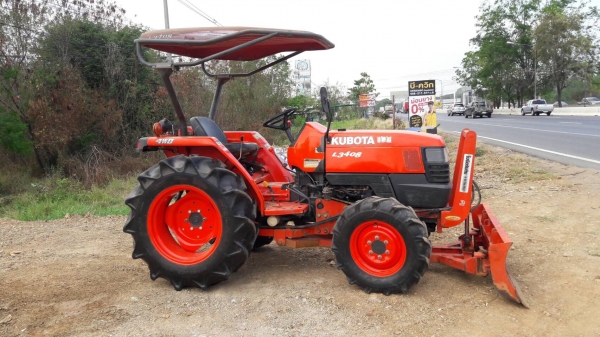 ขายคูโบต้าL3408พร้อมดัน+ ผานพรวน  เล่มทะเบียนพร้อมโอนคับ ราคา185,000.คับ