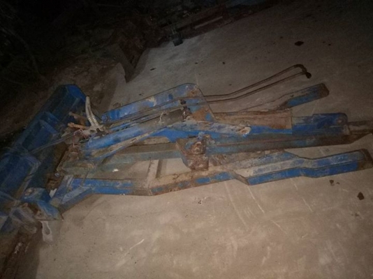 ชุดใบมีดดันหน้าใส่รถไถฟอร์ดเพลาดียว