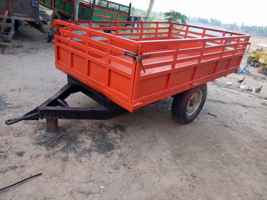 พ่วงลากเพลาสี่ล้อกลาง