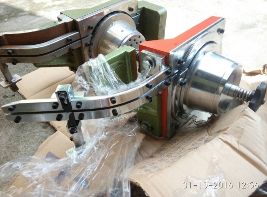 เครื่องย้ำรีเว็ท ใบประตูม้วน