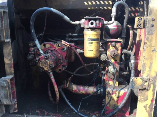 ขายเหมา 2 คัน. 1,150,000 บาท  1.CATTERPILAR 312 ราคา 695,000 บาท เครื่องดี ปั้มดี โช่หนา เอวแน่น ไฟฟ้าครบ เอกสารชื้อขาย   2. HINO FL177 เพลาเดียว 485,000 ยาท เครื่อง EH700-168 แรง เบรคทิฟฟี่ เพาเวอร์ เอกสารเล่มทะเบียน  รถอยู่ จ.สุรินทร์  โทร&amp;ไอดีไลน์