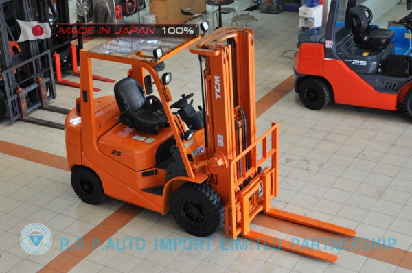 ขายรถโฟล์คลิฟท์มือสอง TCM รุ่น FD25T6H-39E00762 นำเข้าจากประเทศญี่ปุ่น 100\% ไม่เคยใช้งานในประเทศไทย