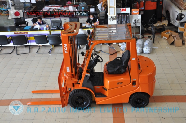 ขายรถโฟล์คลิฟท์มือสอง TCM รุ่น FD25T6H-39E00762 นำเข้าจากประเทศญี่ปุ่น 100\% ไม่เคยใช้งานในประเทศไทย