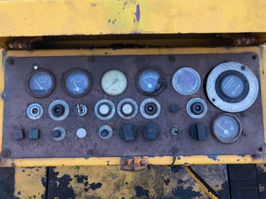 ขายรถบดล้อยาง8ล้อ MBUรุ่นRW240รถนอกนำเข้าไม่เคยใช้งานในไทย มีเอกสาร ขายไม่แพง