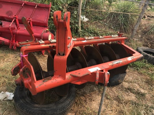 ขายผานพรวน ตราช้าง DH226 ใบ22 ใส่กับรถ 30-40 แรง สวยๆไม่มีแตกไม่มีดาม