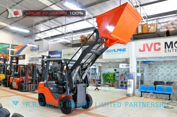 ขายรถโฟล์คลิฟท์มือสอง TOYOTA รุ่น 6SD12-30126 นำเข้าจากประเทศญี่ปุ่น 100\% ไม่เคยใช้งานในไทย