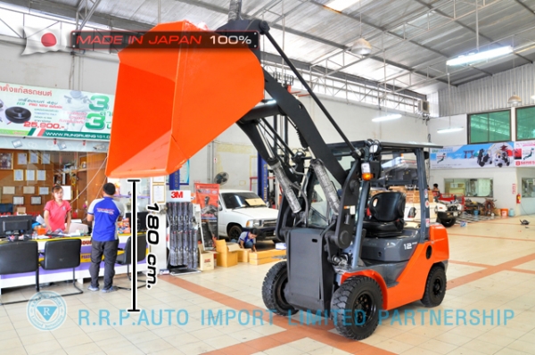 ขายรถโฟล์คลิฟท์มือสอง TOYOTA รุ่น 6SD12-30126 นำเข้าจากประเทศญี่ปุ่น 100\% ไม่เคยใช้งานในไทย