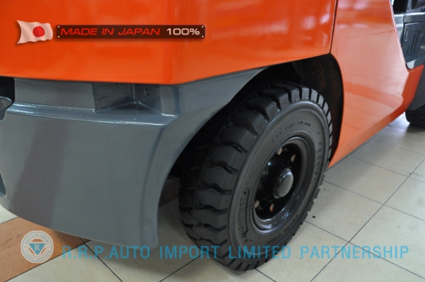 ขายรถโฟล์คลิฟท์มือสอง TOYOTA รุ่น 6SD12-30126 นำเข้าจากประเทศญี่ปุ่น 100\% ไม่เคยใช้งานในไทย