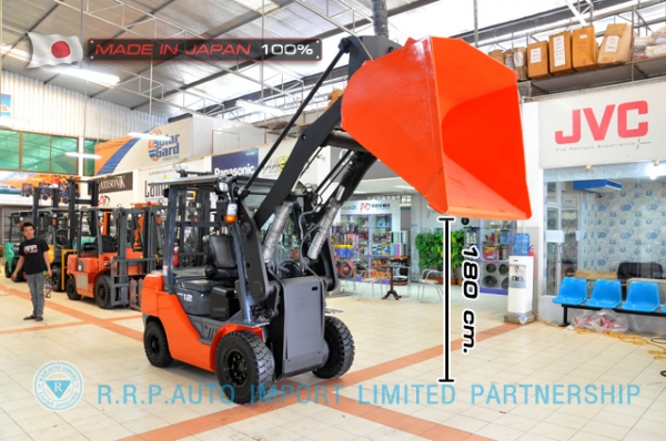 ขายรถโฟล์คลิฟท์มือสอง TOYOTA รุ่น 6SD12-30126 นำเข้าจากประเทศญี่ปุ่น 100\% ไม่เคยใช้งานในไทย