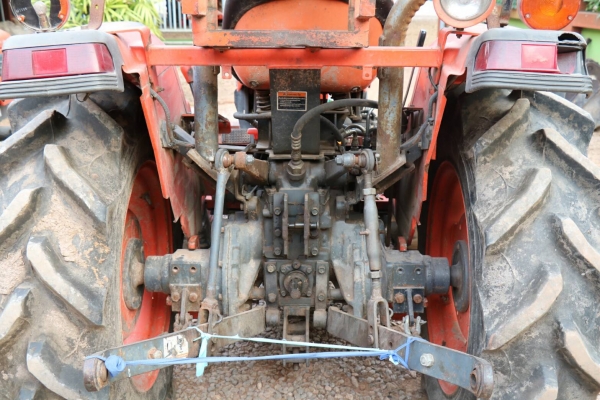 ขายรถไถ KUBOTA L3408 2เพลา 34 แรงม้า แถมอุปกรณ์ 2 ชิ้น ดันหน้าและผานหลัง ทะเบียนพร้อมโอน พร้อมใช้งานได้เลย ราคา 200,000 มีรถขนส่งบริการขนส่งทั่วไทย สามย่านแทรคเตอร์ อ.แกลง จ.ระยอง 0818618678,0899347475 https://www.facebook.com/DC-Tractor-Rayong-3071545327 ขายรถไถ KUBOTA L3408 2เพลา 34 แรงม้า แถมอุปกรณ์ 2 ชิ้น ดันหน้าและผานหลัง ทะเบียนพร้อมโอน พร้อมใช้งานได้เลย ราคา 200,000 มีรถขนส่งบริการขนส่งทั่วไทย สามย่านแทรคเตอร์ อ.แกลง จ.ระยอง 0818618678,0899347475 https://www.facebook.com/DC-Tractor-Rayong-3071545327