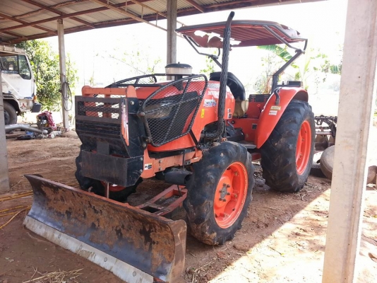 ขายรถไถ M6040 อุปกรณ์ ดันหน้า ผานหลัง สภาพพร้อมใช้งาน เอกสารพร้อมโอน ราคา500,000 สนใจโทร 090-8588220คุณนะ 093-3258446คุณบิว เว็บไซต์ส่วนตัว www.narong2truck.com www.truck.in.th/498 ID: narong498 ID: 0933258446 เพจ Facebook ณรงค์ ซื้อขายรถมือสอง กลุ่ม Face