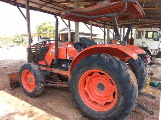 ขายรถไถ M6040 อุปกรณ์ ดันหน้า ผานหลัง สภาพพร้อมใช้งาน เอกสารพร้อมโอน ราคา500,000 สนใจโทร 090-8588220คุณนะ 093-3258446คุณบิว เว็บไซต์ส่วนตัว www.narong2truck.com www.truck.in.th/498 ID: narong498 ID: 0933258446 เพจ Facebook ณรงค์ ซื้อขายรถมือสอง กลุ่ม Face