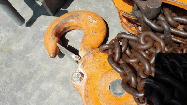 รอกโซ่มือสาวญี่ปุ่น VITAL Made in JAPAN 5 ตัน ยาว 3 m ของลงตู้สวยๆพร้อมใช้