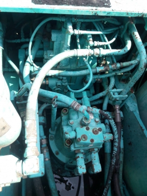 ขายKOBELCO SK200-2 มาใหม่  เก่าญี่ปุ่น   มีลายแย๊ก  สภาพสวย  ใช้งานมาแค่  5,xxx  ชั่วโมง  ลองระบบกันได้ทุกวัน  โทร  089-3818694  ดวงนภา