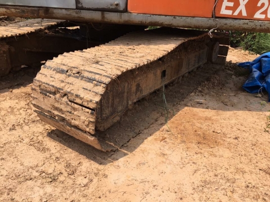 HITACHI EX200-2 ราคา 435,000 บาท เครื่องดี ปั้มแรง โช่หนา เอวแน่น  เอกสารอินวอยท์  รถอยู่ จ.สุรินทร์  โทร 098-1862844 ไอดีไลน์ ja5657