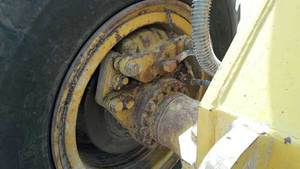 รถตัก FURUKAWA รุ่น FL 320 A SERIAL 5851 ขับเคลื่อนสองเพลา