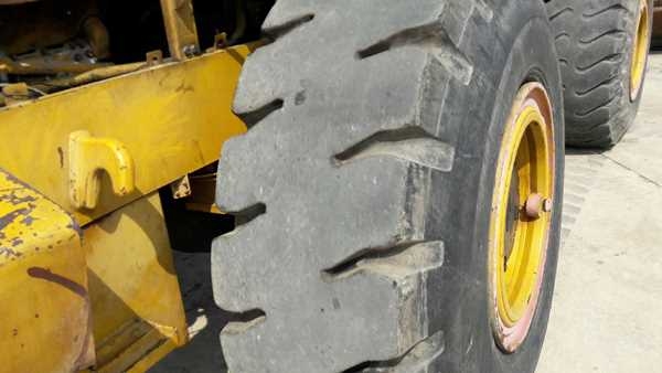 รถตัก FURUKAWA รุ่น FL 320 A SERIAL 5851 ขับเคลื่อนสองเพลา