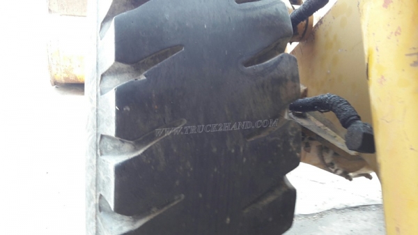 รถตัก FURUKAWA รุ่น FL 320 A SERIAL 5851 ขับเคลื่อนสองเพลา