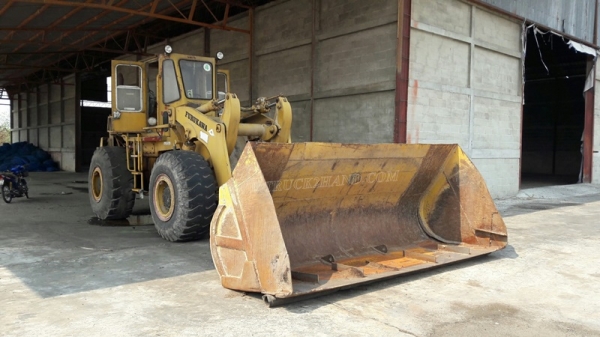 รถตัก FURUKAWA รุ่น FL 320 A SERIAL 5851 ขับเคลื่อนสองเพลา