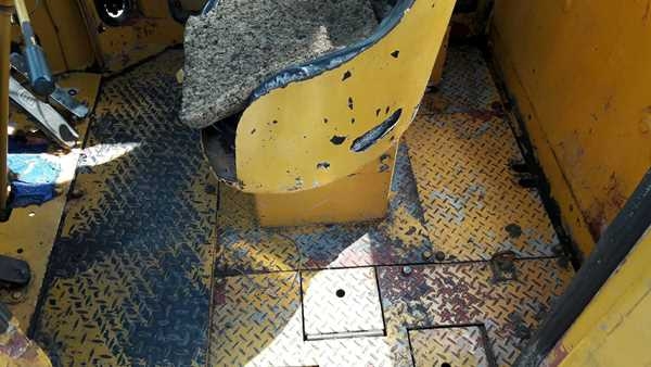 รถตัก FURUKAWA รุ่น FL 320 A SERIAL 5851 ขับเคลื่อนสองเพลา