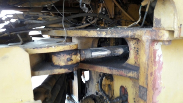 รถตัก FURUKAWA รุ่น FL 320 A SERIAL 5851 ขับเคลื่อนสองเพลา