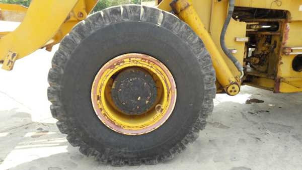 รถตัก FURUKAWA รุ่น FL 320 A SERIAL 5851 ขับเคลื่อนสองเพลา