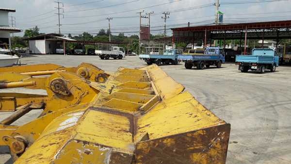 รถตัก FURUKAWA รุ่น FL 320 A SERIAL 5851 ขับเคลื่อนสองเพลา