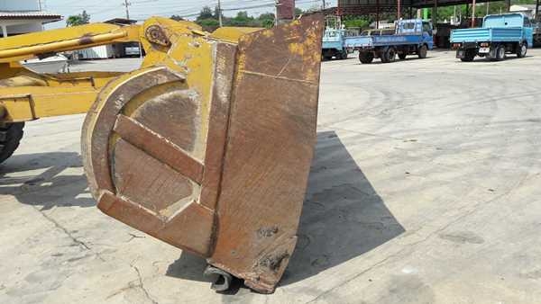 รถตัก FURUKAWA รุ่น FL 320 A SERIAL 5851 ขับเคลื่อนสองเพลา